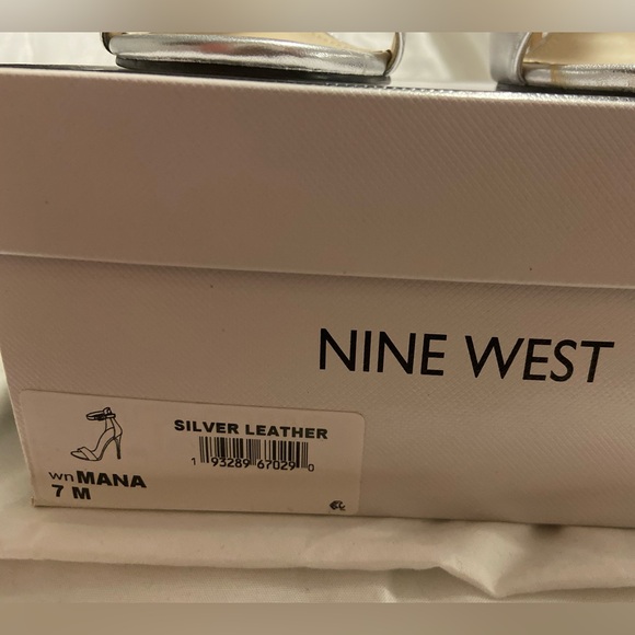 Silver, Nine West, size 7M - Picture 4 of 5